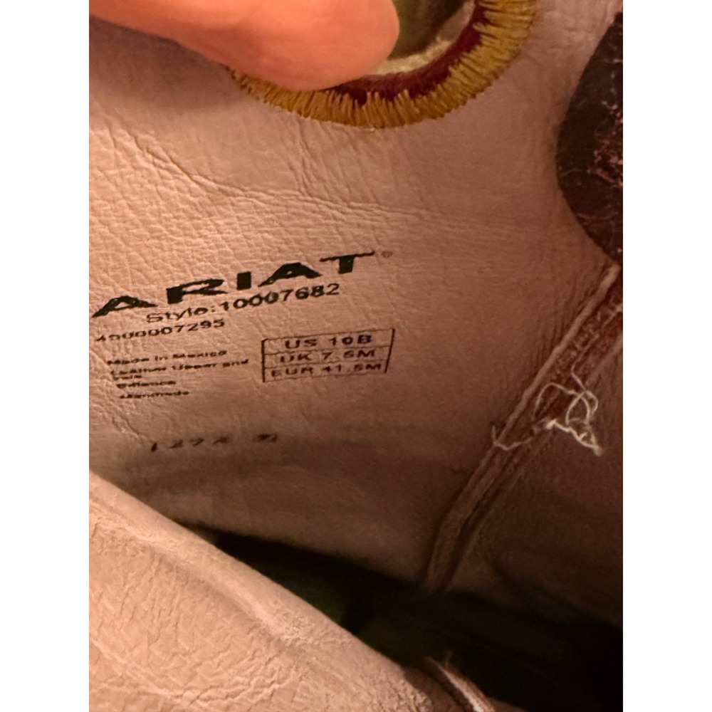 Womens Square Toe Ariat Boots - Picture 9 of 10